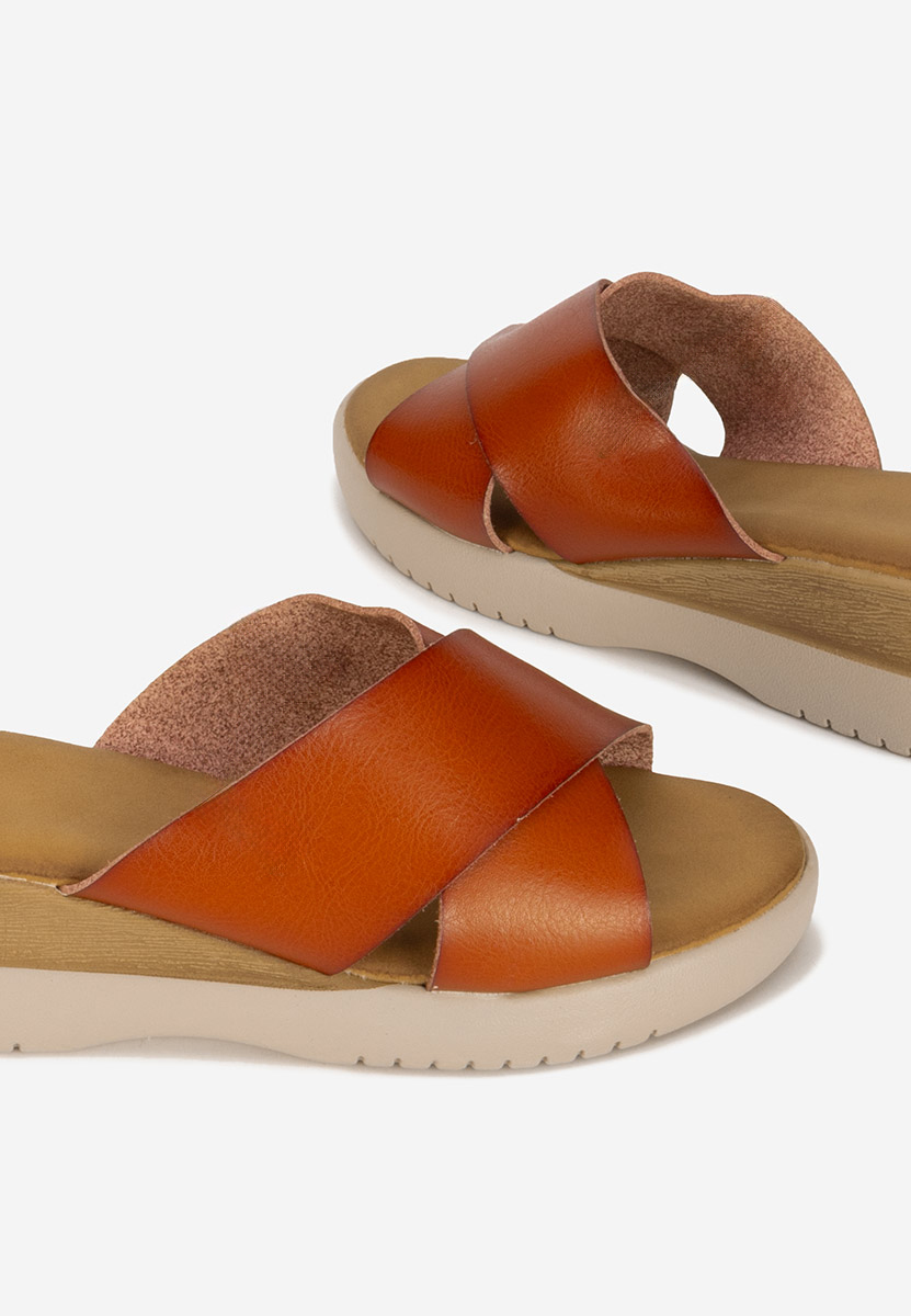 Papuci cu platformă Jadie camel