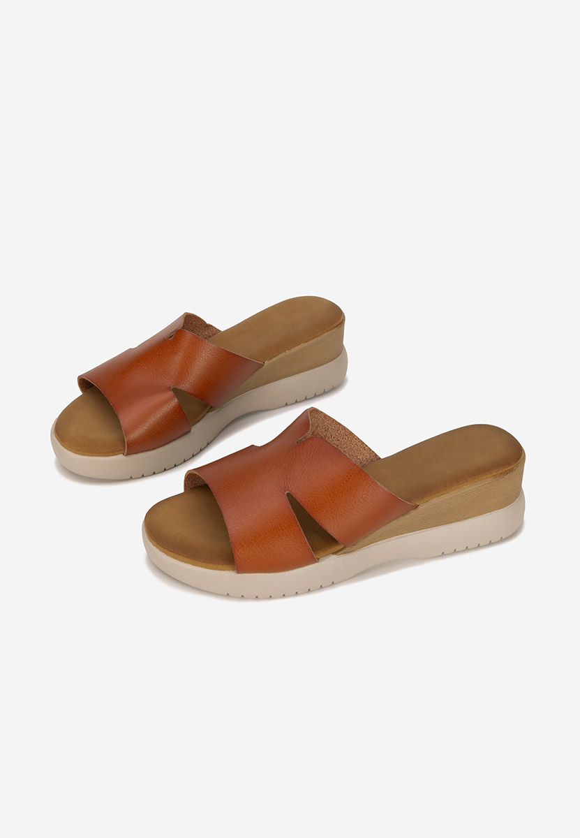 Papuci cu platformă Miriay camel