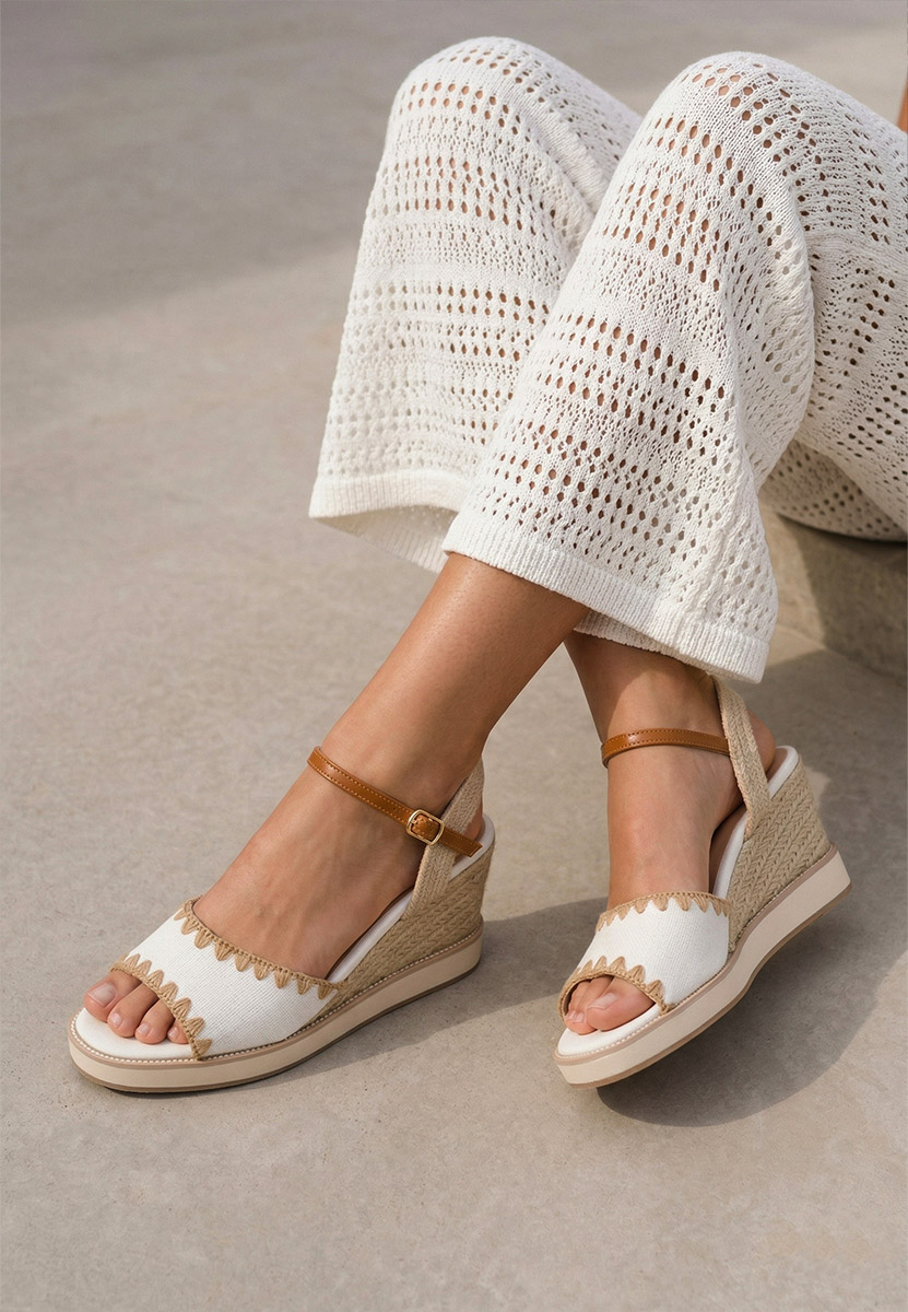 Sandale cu platforma Myrta albe