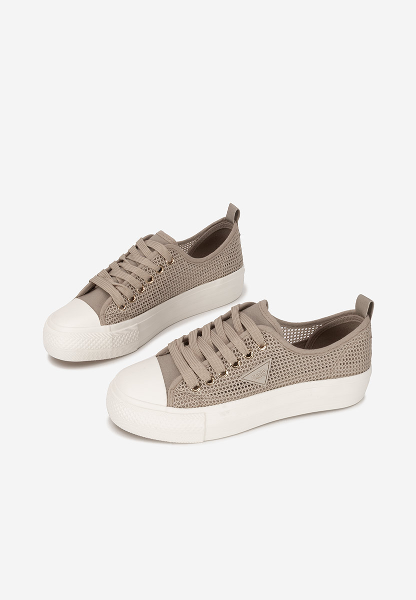 Tenisi dama Fanita kaki