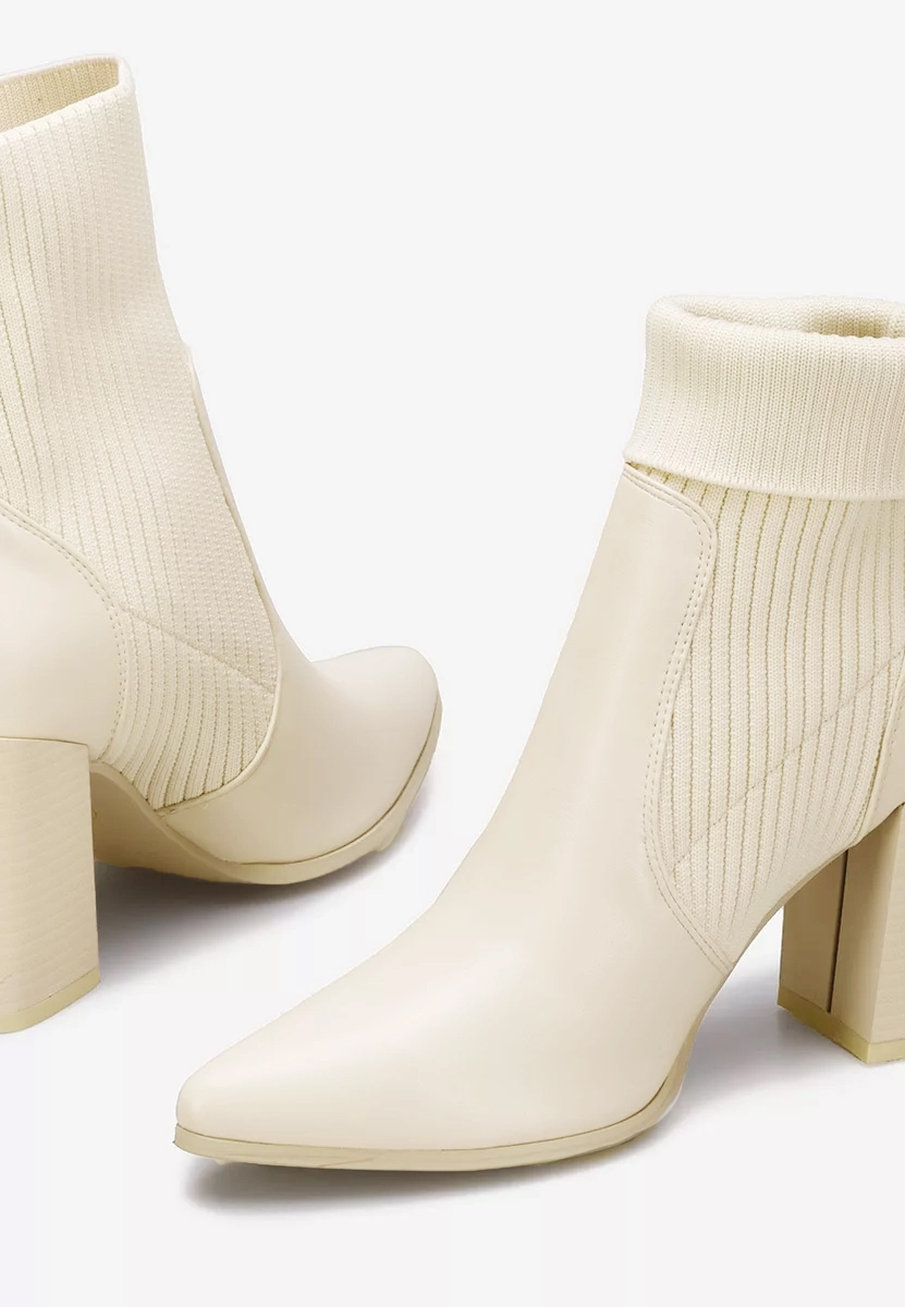 Botine cu toc gros bej Vinuele