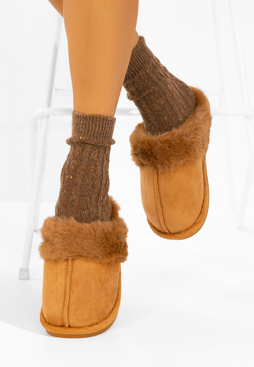 Papuci de casa pufosi Krinia camel